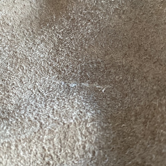 NEW Suede Mini Skirt BLANKNYC tan back zip lined Size 30
Ch - Picture 8 of 9